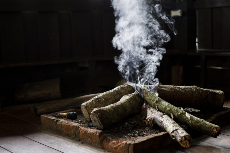 madera y humo: de sólido a gaseoso