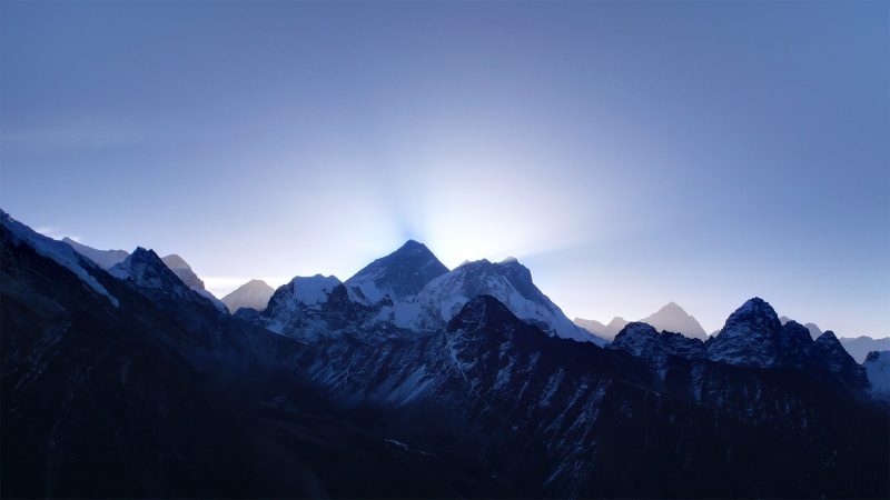 monte everest - ejemplos de montañas